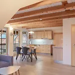 2 Hof Schaefer Apartment